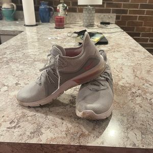 Wms air max nike 9.5